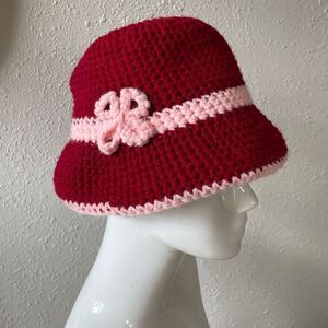 Red and Pink Knit Hat EUC